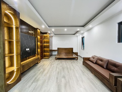 Chính chủ cho thuê MBKD mặt hồ hoàng càu 4631