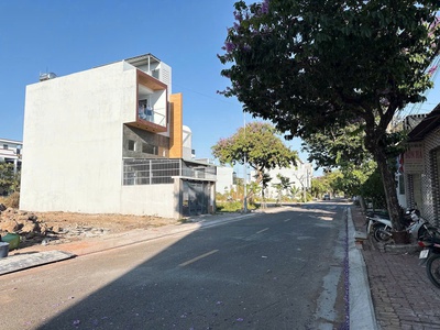 Bán đất chính chủ MT QL 1A, P. 4, TP. Tân An, 100m2, SHR, sang tên ngay 1