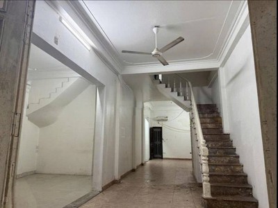 Cho thuê nhà tại đầm trấu, 100m2  4.5tầng, 10 ngủ, 5 vệ sinh, 35 triệu có t.lượng 3