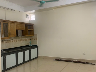 Cho thuê nhà nguyên căn 950 nguyễn khoái. 65m2 x 4 tầng, 4 ngủ. 11 triệu 1