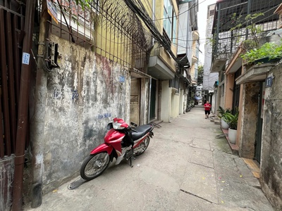 Bán nhà an xá 59m2. 3 tầng. mặt tiền 3.6m. giá 8.2 tỷ ba đình hà nội 1