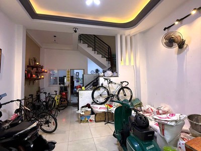 Giá chỉ 5.6 tỷ tl  52m , ngang 5.3m cực hiếm, hxh   gần chợ gò vấp   bv175 0