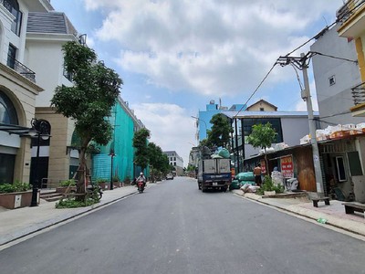 Chính chủ cho thuê MBKD mặt hồ hoàng càu 4713