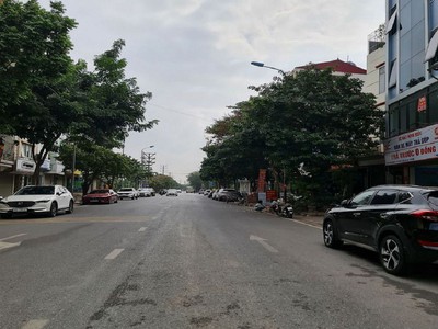 Chính chủ cho thuê MBKD mặt hồ hoàng càu 4422