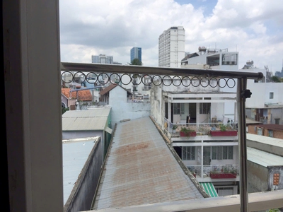 Tìm nữ ở ghép1:1 Quận4 giờ tự do, 1tr75/người ,máy nóng lạnh, sạch sẽ lan can sân thượng. 0977066857 2