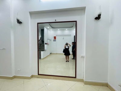 Bán gấp giá rẻ nhà mới đẹp đỗ thuận 32m, 4 tầng, mặt tiền 2m/5m 5.5 tỷ hai bà trưng. 0
