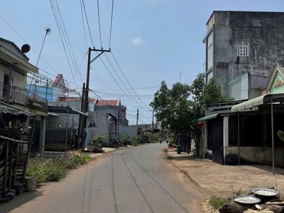  bán đất 143m  chỉ từ 950 triệu   sông trầu, gần chợ số 9   đường nhựa, kd tốt 0