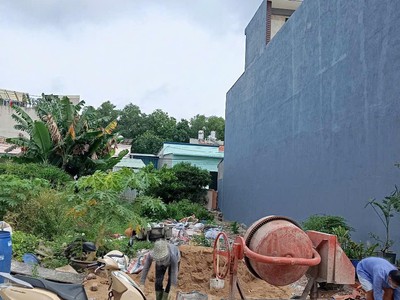 Bá.n lô đất 2 mặt tiền trước sau   104m    sổ riêng   giá 4.7 tỷ 4