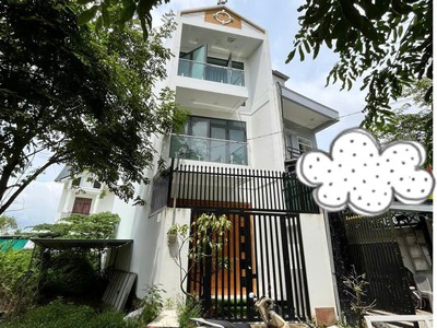 Chính chủ cho thuê MBKD mặt hồ hoàng càu 5111