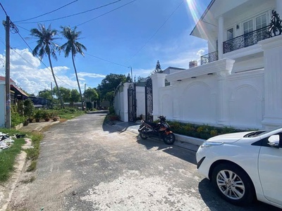 Chính chủ cho thuê MBKD mặt hồ hoàng càu 5189