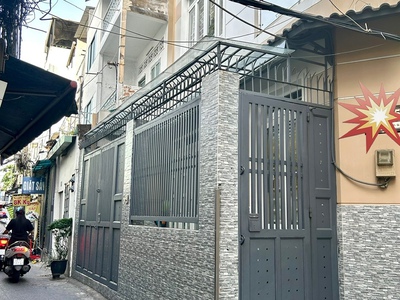 Bán nhà có 2 mặt tiền vói bề ngang lớn bề thế- đường đoàn văn bơ thông ra vĩnh khánh và hoàng diệu. 3