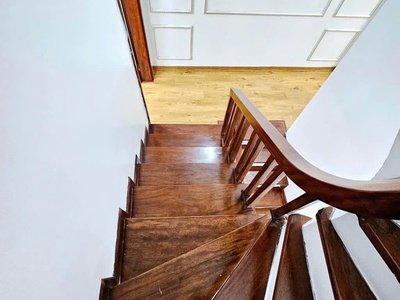 Trần cung   40m    gần bệnh viện e   5.6 tỷ 1
