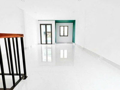 Thuê nguyên căn hẻm xe hơi q10- ngang hơn 4m, mới tinh 4 tầng suốt: 20 triệu. mr vũ : 0933910039 3