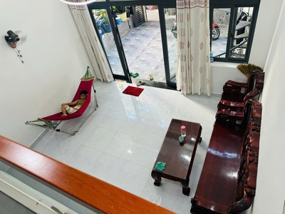 Chính chủ cho thuê MBKD mặt hồ hoàng càu 4373
