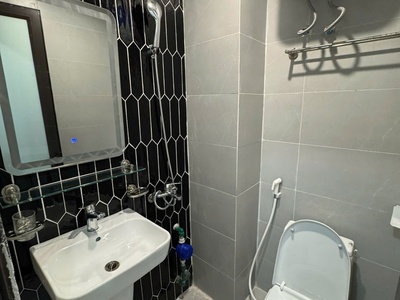 Chính chủ cho thuê MBKD mặt hồ hoàng càu 5322