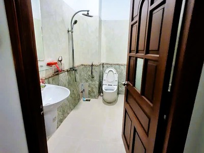 Bán nhà 4 tầng ôtô ngủ trong nhà, sát hoàng diệu 2, hơn 8 tỷ 4