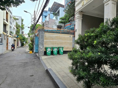Xe hơi ngủ nhà - nơ trang long thông lê quang định - p7 bình thạnh - khu vip - 4 tầng btct - gấp 0