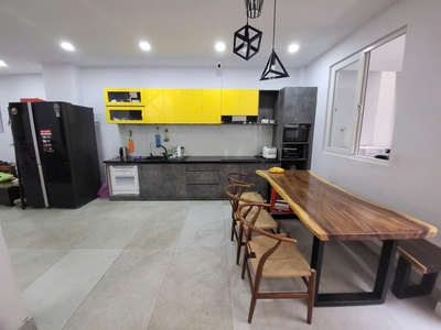 Bán nhà ô tô ngủ - bùi đình túy -55m2- 5 tầng - 8pn - sổ a4 -không qh - chỉ 8 tỷ 2