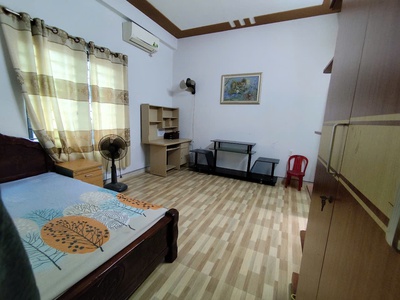 Cho thuê nhà riêng full đồ , ô tô đỗ cửa tại An Đồng , An Dương . Làm văn phòng , chuyên gia ở ok 4