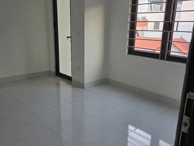 Bán nhà riêng bát khối 35m2,x 5 tầng mặt tiền 6m, 5.4 tỷ long biên. 1