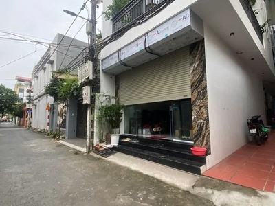 Nhà mới đẹp kẻ tạnh 30m2 x 5 tầng, mặt tiên  6.46m, 5.98 tỷ.long biên. 0