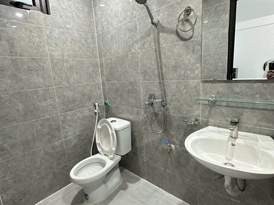 Chính chủ cho thuê MBKD mặt hồ hoàng càu 5205