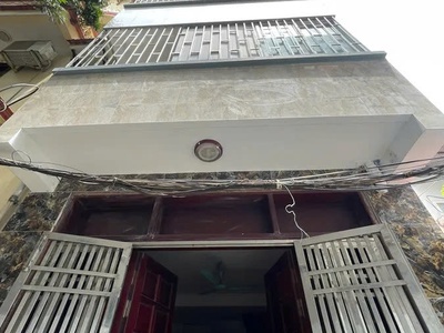 Nhà mở đủ nội thất ở luôn thạch cầu 35m2 x 3 tầng ,5.85 tỷ long biên. 0