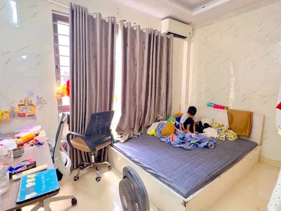 Bán nhà Ngọc Hồi 5 tầng, 42m2, mặt tiền 4m, giá 6.7 tỷ 2