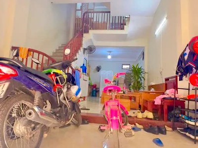 Bán nhà Ngọc Hồi 5 tầng, 42m2, mặt tiền 4m, giá 6.7 tỷ 0