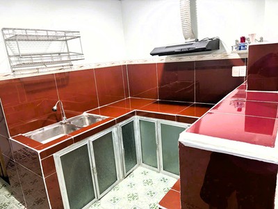 Cho thuê nhà hẻm xe hơi gần đại học luật đường số 6 hiệp bình chánh 4
