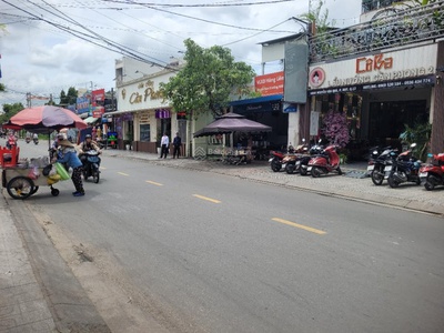 Chính chủ cho thuê MBKD mặt hồ hoàng càu 6283