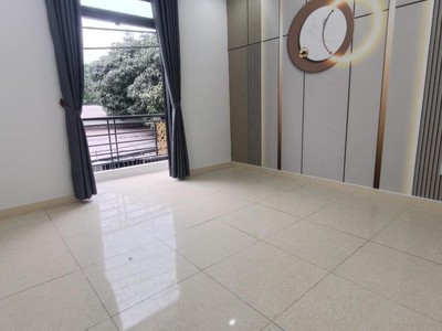 Chính chủ cho thuê MBKD mặt hồ hoàng càu 5830