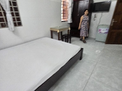 Chính chủ cho thuê MBKD mặt hồ hoàng càu 5815
