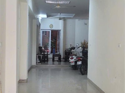 Sở hữu ngay nhà đẹp - giá tốt - vị trí đắc địa tại mặt phố khâm thiên, quận đống đa, hà nội 2