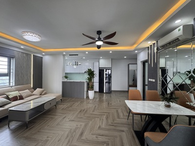 Chính chủ cho thuê MBKD mặt hồ hoàng càu 6026