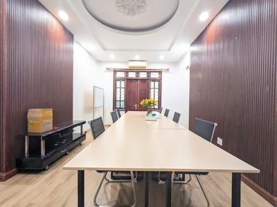 Chính chủ cho thuê MBKD mặt hồ hoàng càu 6207