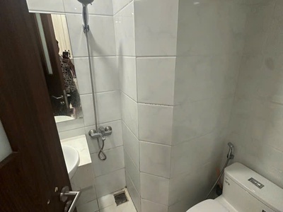 Chính chủ cho thuê MBKD mặt hồ hoàng càu 5898