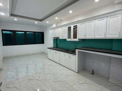 Bán nhà kim giang, thanh trì, ô tô đỗ cổng, 6t thang máy, 33m2, 7.8tỷ 2