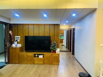 Chính chủ cho thuê MBKD mặt hồ hoàng càu 6056