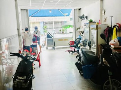 Nhà mặt tiền đẹp vườn lài   diện tích 72m  sổ vuông    giá mềm 9.x tỷ 4