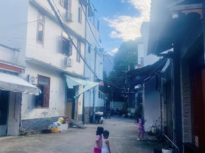 Nhà lô góc 2 tầng   gần aeon   hxh   dòng tiền ổn định   giá chỉ nhỉnh 4 tỷ 3