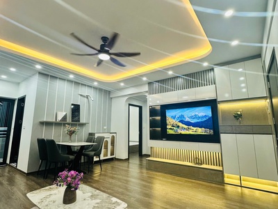 Chính chủ cho thuê MBKD mặt hồ hoàng càu 6016