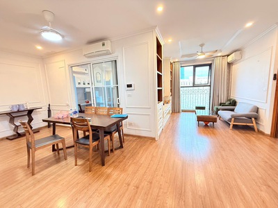Chính chủ cho thuê MBKD mặt hồ hoàng càu 6272