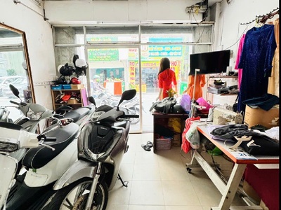 Mặt tiền nguyễn trọng tuyển   4 tầng   kinh doanh đỉnh   vị trí siêu hiếm. 3