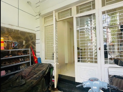 Chính chủ cho thuê MBKD mặt hồ hoàng càu 6159