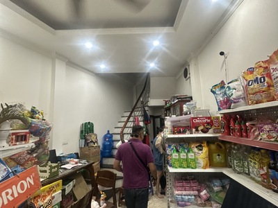 Trần khát chân    5 tầng 32m2   ô tô đỗ cửa   ngõ nông   6.6 tỷ 2
