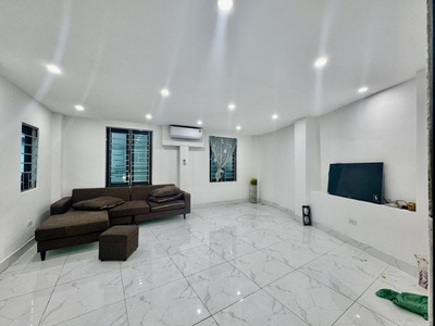 Trần khát chân    5 tầng 32m2   ô tô đỗ cửa   ngõ nông   6.6 tỷ 3