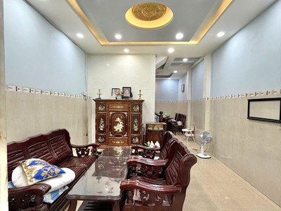 Chỉ 5.15 tỷ tl  nguyễn thái sơn   3 tầng   có phòng ngủ trệt   gần cv gia định 1