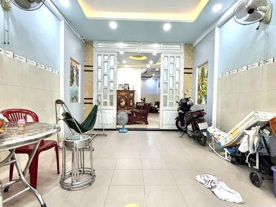 Chỉ 5.15 tỷ tl  nguyễn thái sơn   3 tầng   có phòng ngủ trệt   gần cv gia định 0