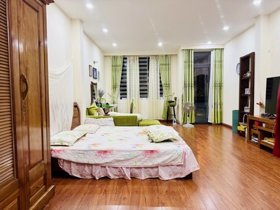 Mặt tiền đầm rong 2 gần chợ đống đa, 85m2, 3.5 tầng cực chất, 7.x tỷ 1